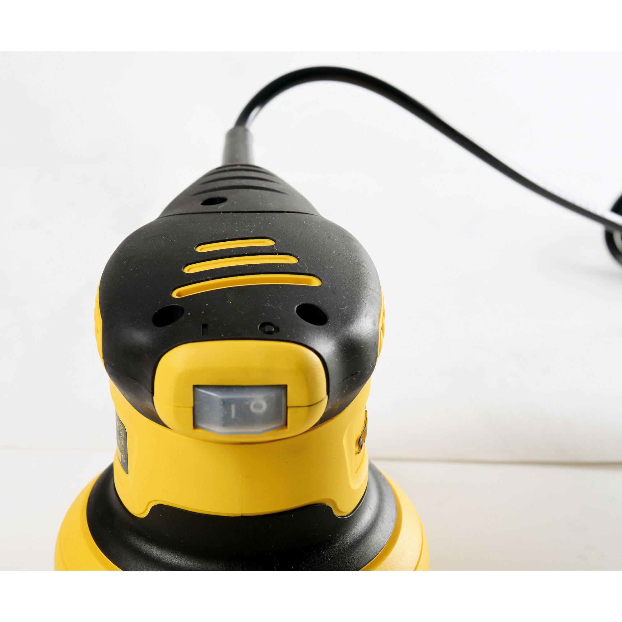 STANLEY SS30-B2C yellow and black sander, front angle, visible power switch, on white background.